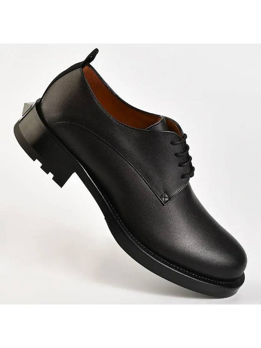 WY2S0E56 Roman Stud Shoes Black - VALENTINO - BALAAN 1