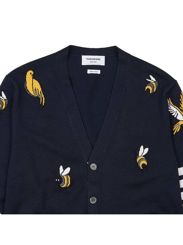 Men's Merino Bird Bee 4 Bar V-Neck Merino Cotton Cardigan Navy - THOM BROWNE - BALAAN 4