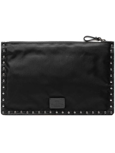 Rockstud Zippered Nylon Clutch Bag Black - VALENTINO - BALAAN 1