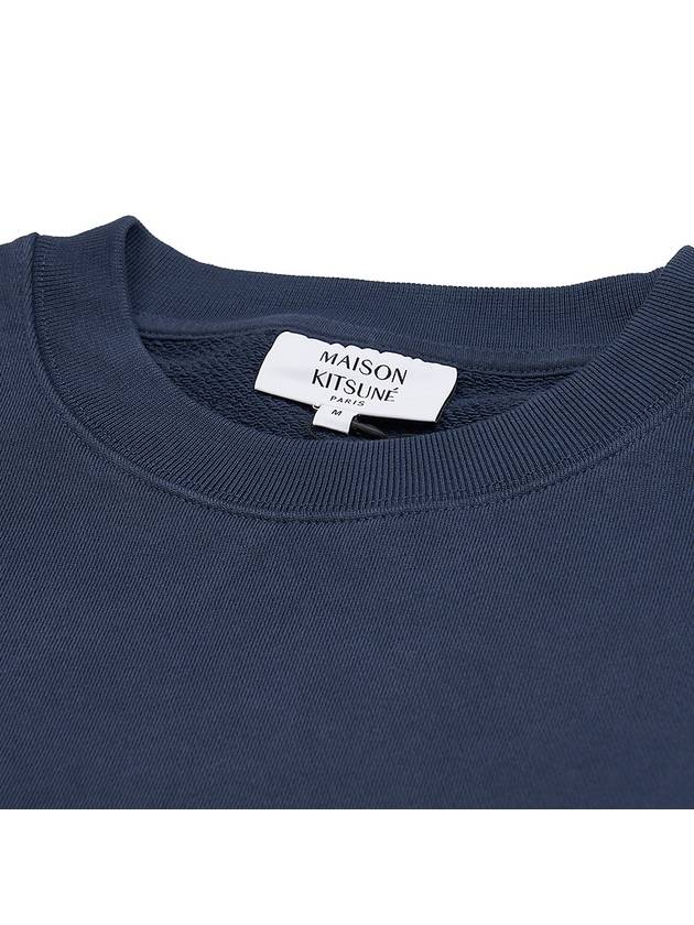 Chillax Patch Regular Sweatshirt Ink Blue - MAISON KITSUNE - BALAAN 5