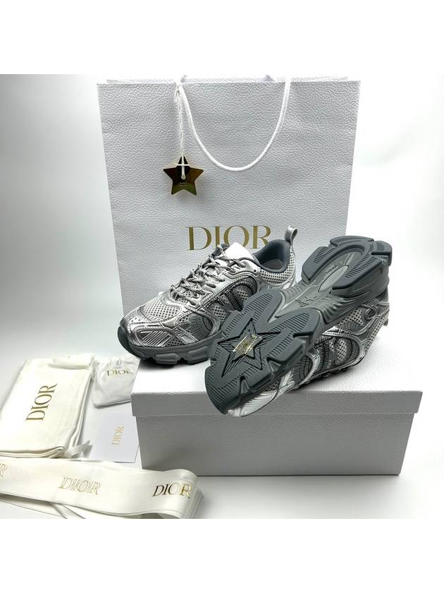 Chrono Mesh Laminated Leather Low Top Sneakers Grey - DIOR - BALAAN 2