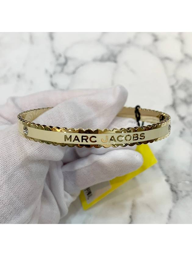 The Mardillion Scallop Bracelet Gold - MARC JACOBS - BALAAN 9