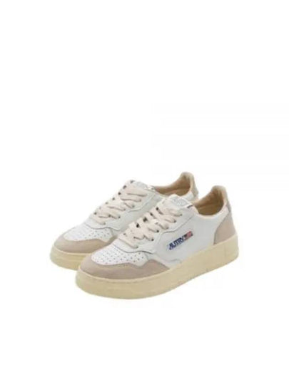 Women's Medalist Leather Low Top Sneakers White Beige - AUTRY - BALAAN 2