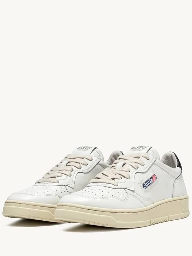 Medalist Black Tab Low Top Sneakers White - AUTRY - BALAAN 3