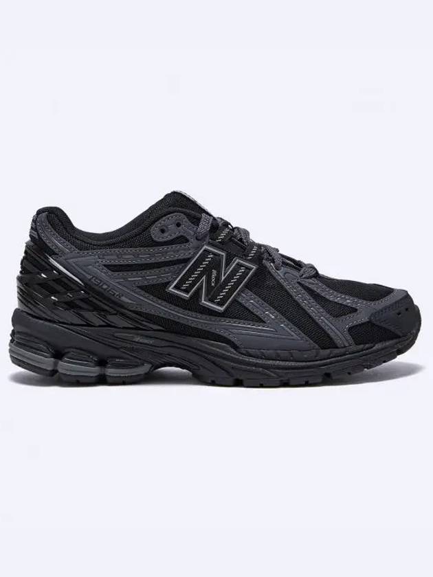 1906R Low Top Sneakers Black - NEW BALANCE - BALAAN 2