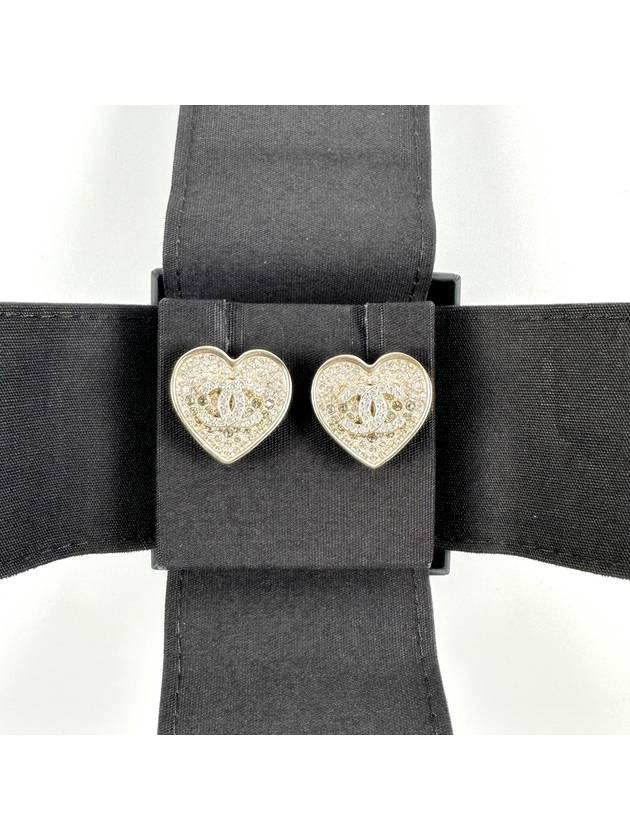 Heart CC logo earrings gold crystal earrings 23P ABA406 - CHANEL - BALAAN 1