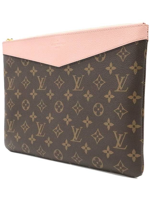 Women s Louis Vuitton M62942 Rose Powder Monogram Canvas Daily Pouch Clutch gt Gangbuk used luxury goods - LOUIS VUITTON - BALAAN 5