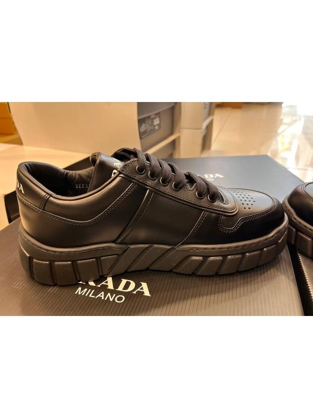 Triangle Logo Leather Low Top Sneakers Black - PRADA - BALAAN 7