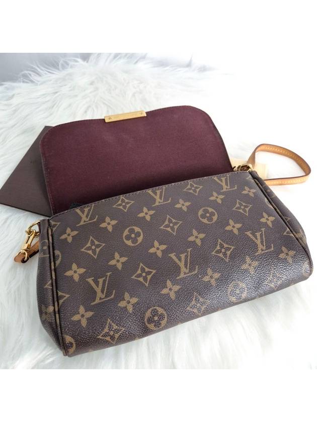 Monogram Favorite Cross Bag MM - LOUIS VUITTON - BALAAN 4