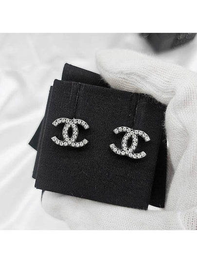 CC Crystal Earrings Silver ABE835 - CHANEL - BALAAN 2