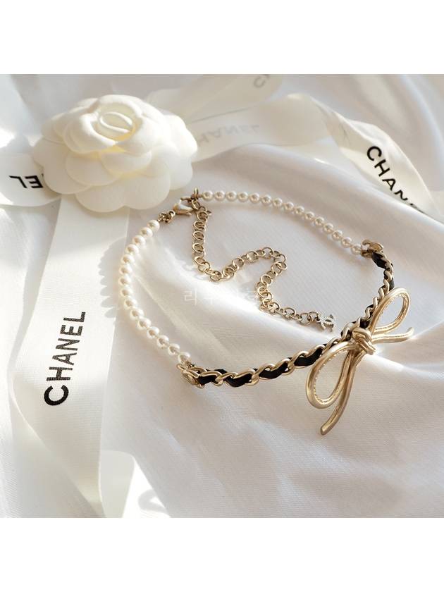 22S Champagne Gold Ribbon Metal Pearl Choker Necklace AB8496 - CHANEL - BALAAN 1