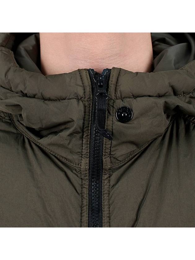 Garment Dyed Crinkle Reps Recycled Nylon Hoodie Padding Olive Green - STONE ISLAND - BALAAN 8