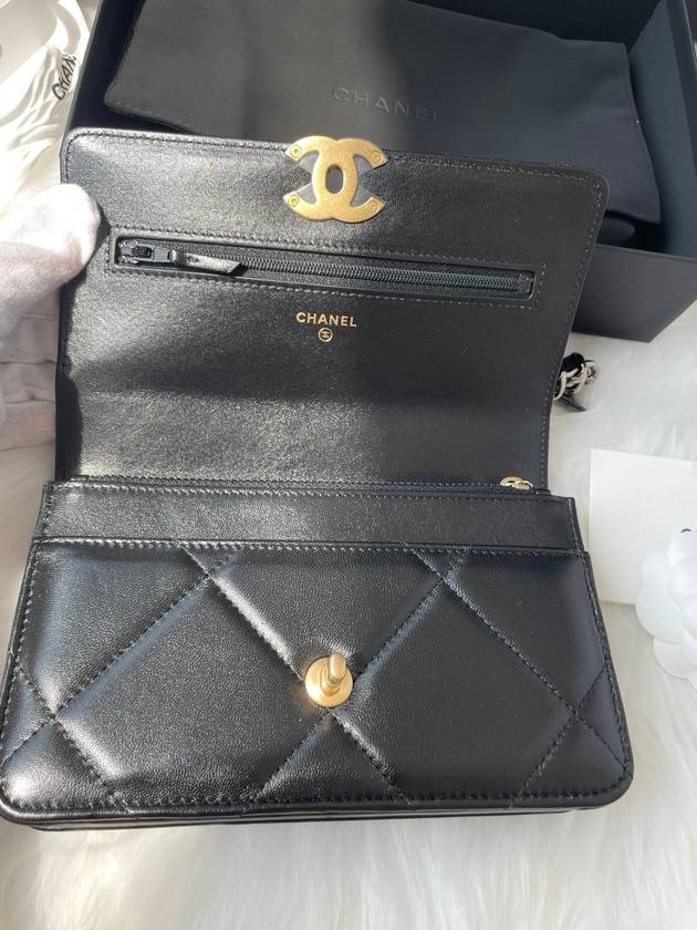 19 Chain Lambskin Wallet Cross Bag Black - CHANEL - BALAAN 6