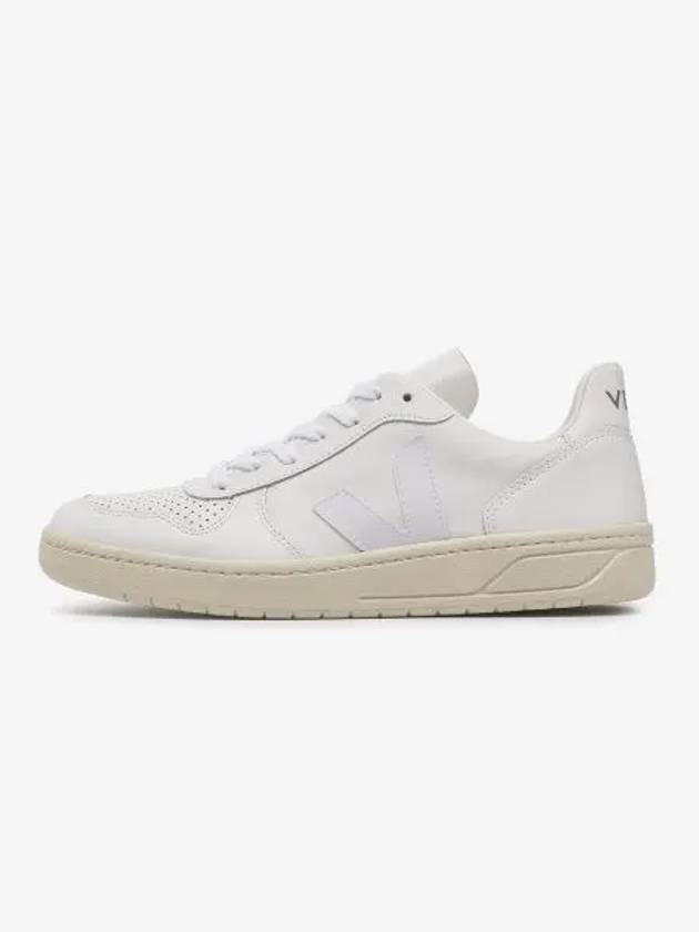 Refurbished V 12 Sneakers White VX0201270 - VEJA - BALAAN 1