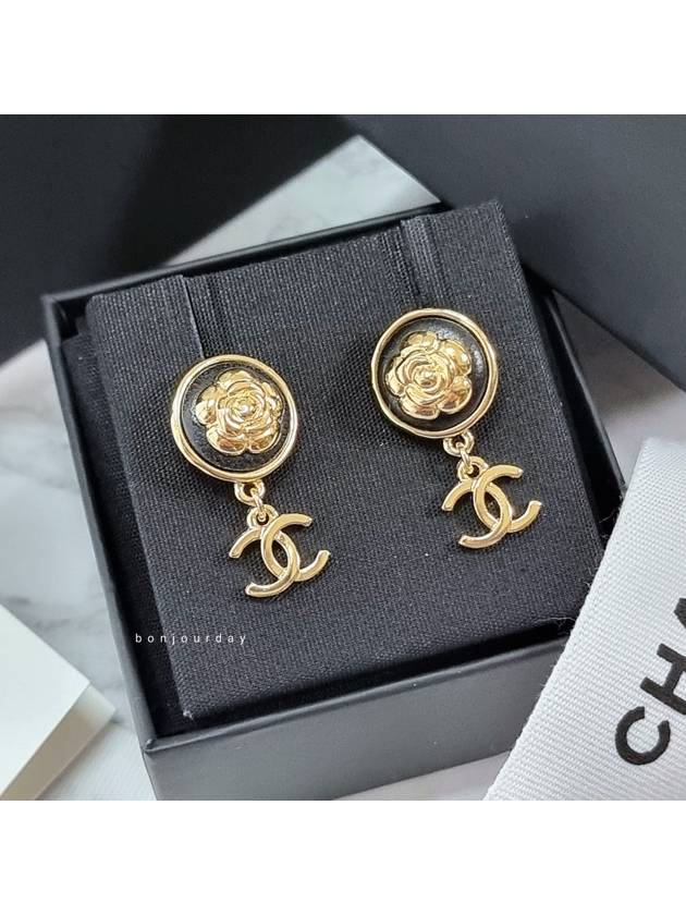 CC Logo Camellia Mental Earrings Gold - CHANEL - BALAAN 3