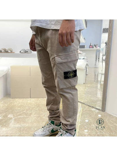 Men's Wappen Patch Old Dyed Treatment Cargo Pants Beige - STONE ISLAND - BALAAN 2