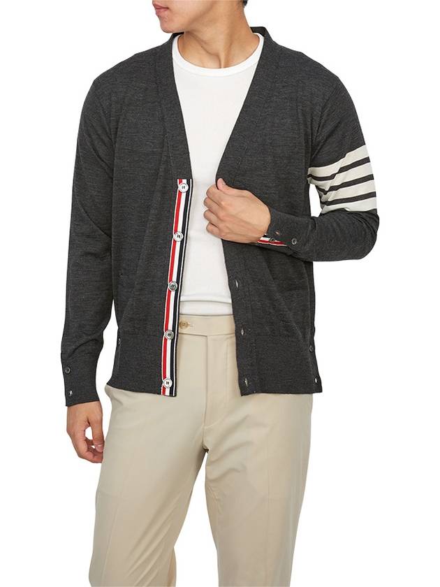 Men's Sustainable Classic Diagonal Wool Cardigan Dark Grey - THOM BROWNE - BALAAN 6