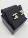 CC logo half cubic quilted gold earrings ABB974 - CHANEL - BALAAN 4