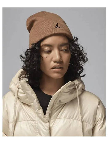 Jordan Peak Essential Beanie Akio Brown Black FN4672 223 743312 - NIKE - BALAAN 1