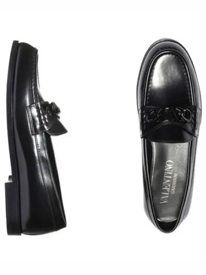 V Logo Chain Leather Loafers Black - VALENTINO - BALAAN 2