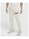 Club Fleece Jogger Pants M Light Orewood Brown FN3095 104 - NIKE - BALAAN 1