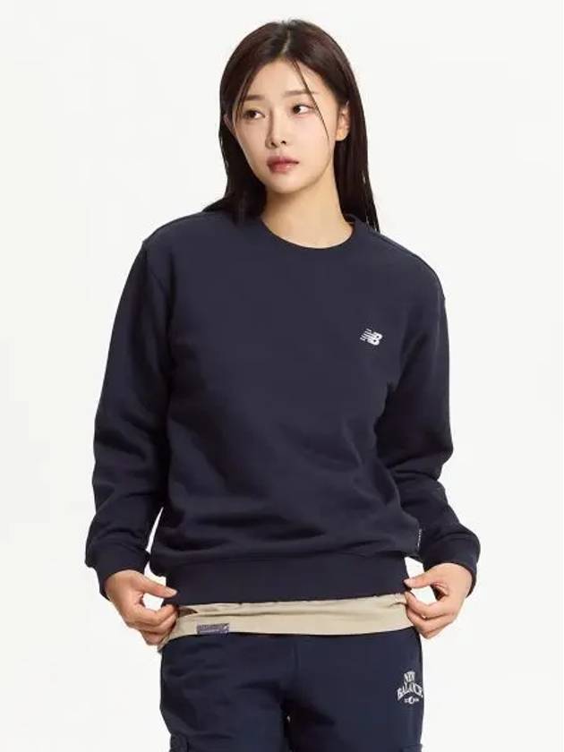 NBNCE41113 UNI ESS Classic Brushed Sweatshirt NAVY - NEW BALANCE - BALAAN 1