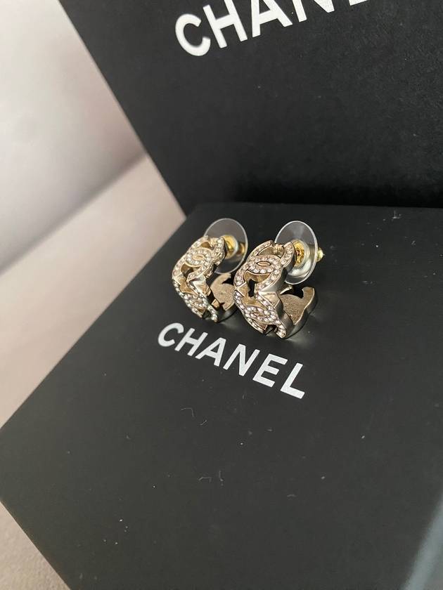 CC logo earrings stud earrings gold ABB784 - CHANEL - BALAAN 7