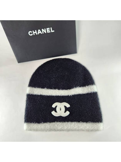 Beanie CC Logo Cashmere Silk Black Winter Knit Hat AAA564 - CHANEL - BALAAN 2