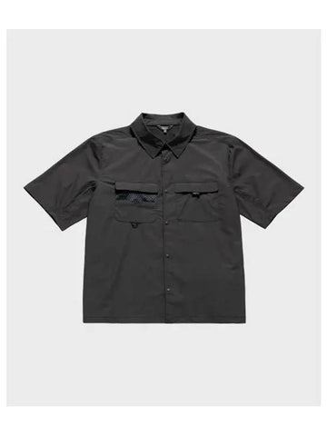 MERRELL MEN Life Mesh Patch Short Sleeve Shirt CHARCOAL - MERRYMOTIVE - BALAAN 1