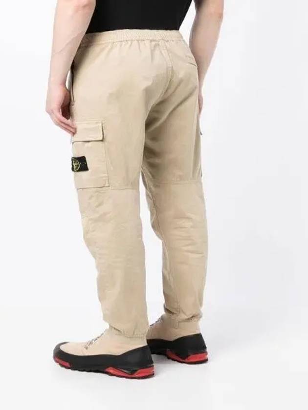 Men's Wappen Patch Cargo Straight Pants Beige - STONE ISLAND - BALAAN 5