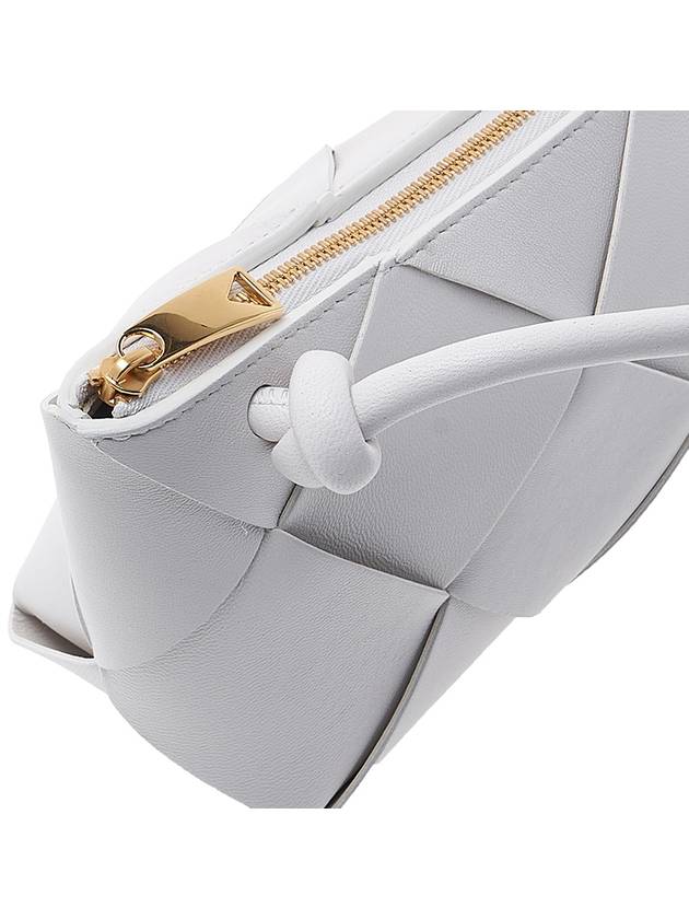 Intrecciato Baguette Tote Bag White - BOTTEGA VENETA - BALAAN 10