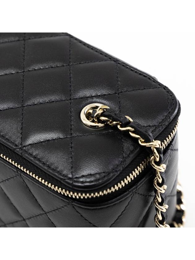 Small Classic Vanity Bag with Chain Lambskin & Gold Black - CHANEL - BALAAN 7