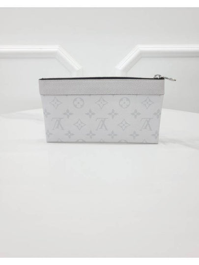 Discovery Pochette PM White Zipper Pouch - LOUIS VUITTON - BALAAN 2