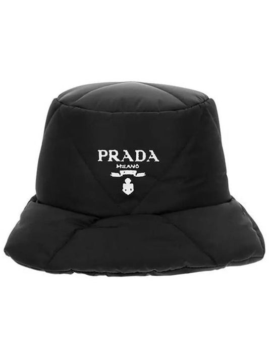 logo re-nylon padded bucket hat black - PRADA - BALAAN 2
