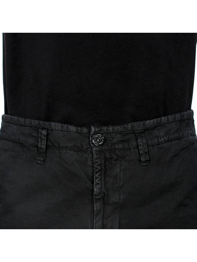 Wappen Patch Old Treatment Slim Fit Cargo Straight Pants Black - STONE ISLAND - BALAAN 7