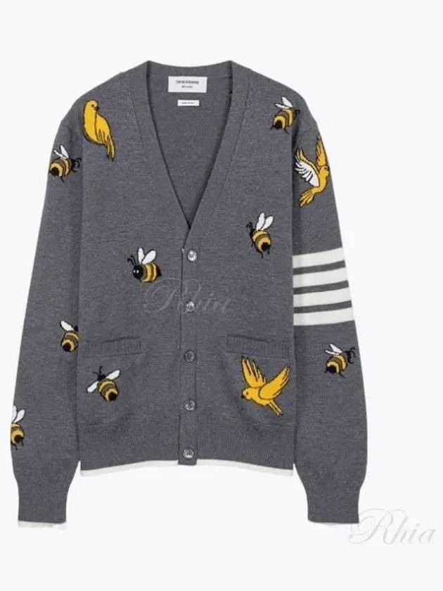 Men's Merino Bird Bee 4 Bar V-Neck Merino Cotton Cardigan Medium Grey - THOM BROWNE - BALAAN 2