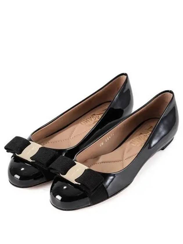 Women s VARINA Flat Shoes NERO 0574556 271034 - SALVATORE FERRAGAMO - BALAAN 1