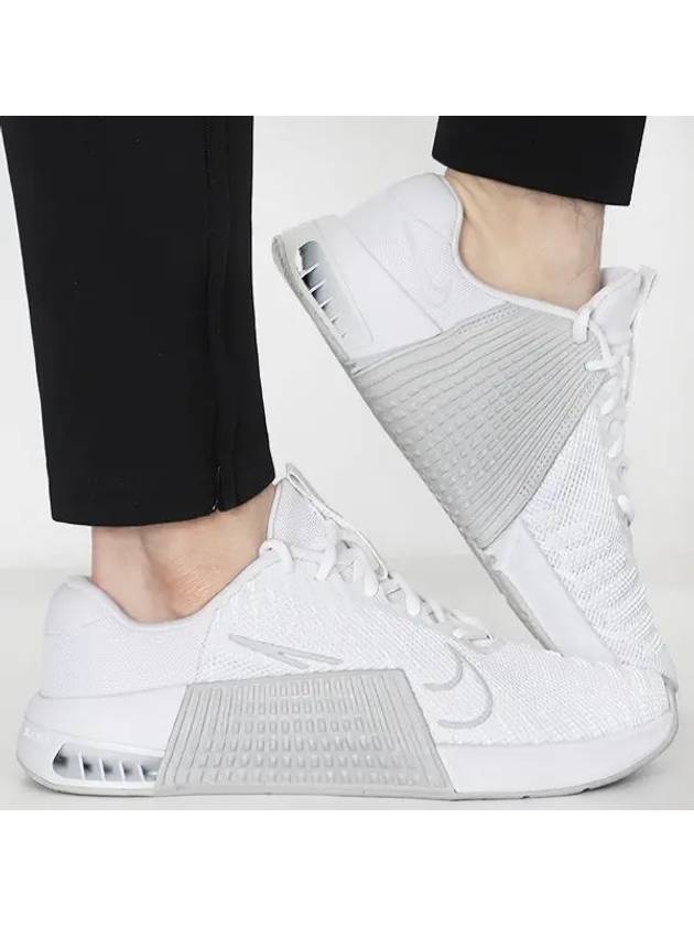 Metcon 9 Work Out Low Top Sneakers White Pure Platinum - NIKE - BALAAN 2