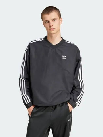 Adicolor Woven Crew Neck Windbreaker Men s Original IZ4804 693413 - ADIDAS - BALAAN 1