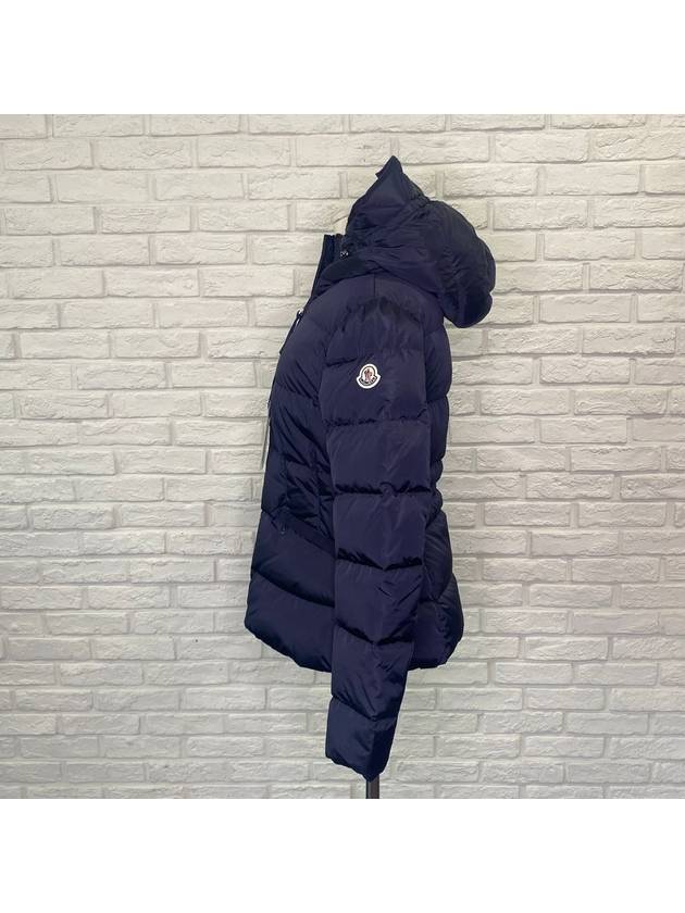 Avoce Short Down Jacket J20931A00151539ZD778 - MONCLER - BALAAN 3