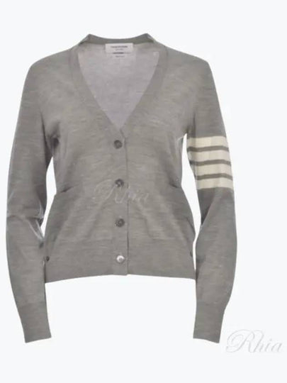 Sustainable Fine Merino Wool 4-Bar Relaxed Fit V-Neck Cardigan Light Grey - THOM BROWNE - BALAAN 2