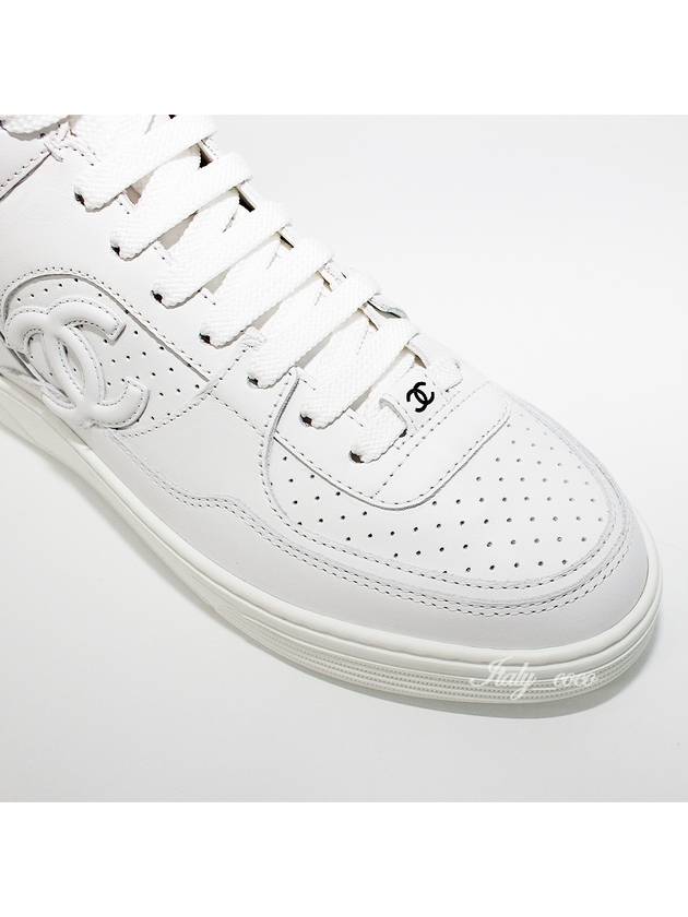 Sneakers Calfskin White - CHANEL - BALAAN 7