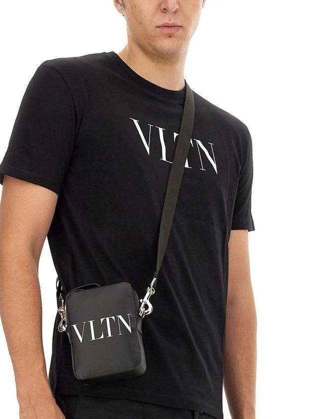 Crew Neck Logo Print Short Sleeve T-Shirt Black - VALENTINO - BALAAN 5