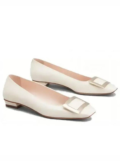 Women's Belle Vivier Metal Buckle Pumps Flat Shoes Cream - ROGER VIVIER - BALAAN 2