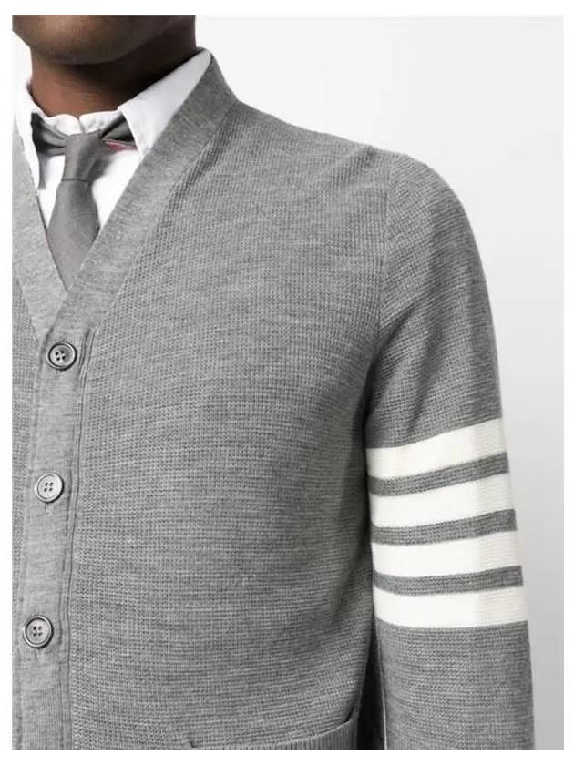 4-Bar Striped Waffle High V-Neck Cardigan Light Grey - THOM BROWNE - BALAAN 6