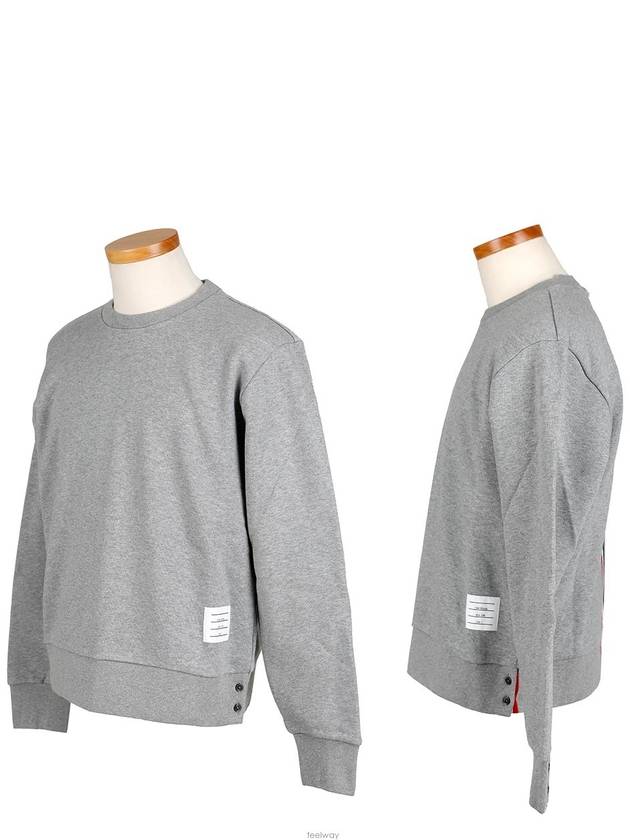 Center Back Stripe Crewneck Sweatshirt Light Grey - THOM BROWNE - BALAAN 4