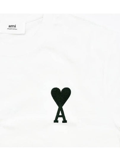 Big Heart Black Logo Embroidered Short Sleeve T Shirt White SPEUTS902 726 100 - AMI - BALAAN 2