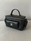 Chain Cosmetic Case Grained Shiny Calfskin Gold Metal Black - CHANEL - BALAAN 5