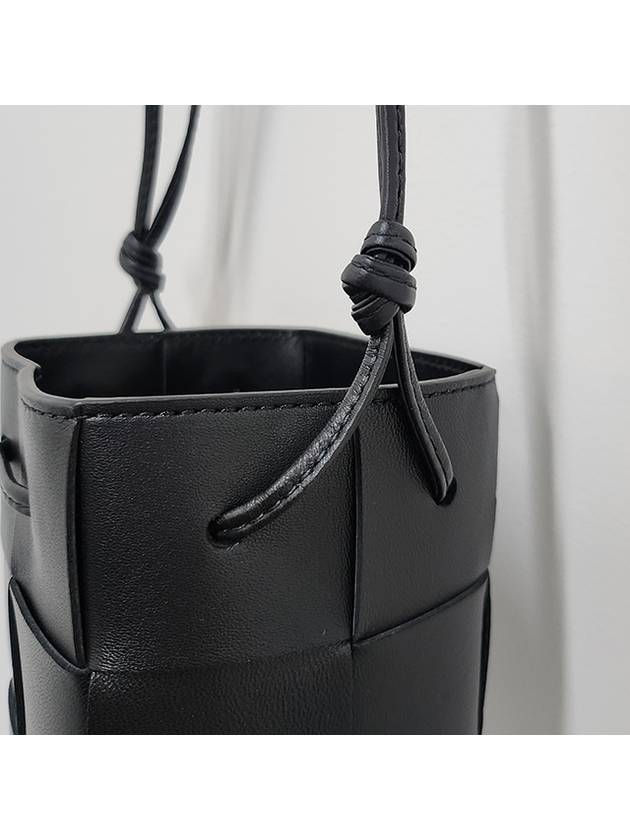 Intrecciato Cassette Small Bucket Bag Black - BOTTEGA VENETA - BALAAN 8