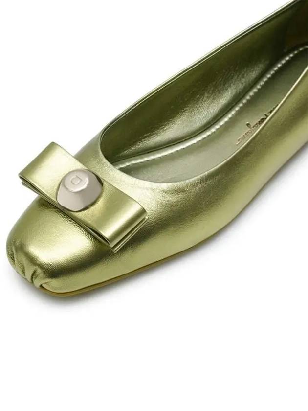 Vara Bow Metallic Leather Flats Green - SALVATORE FERRAGAMO - BALAAN 5